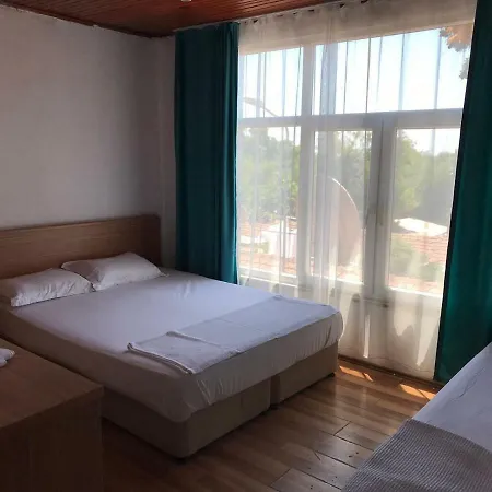 Hotell Zuemruet Pansiyon