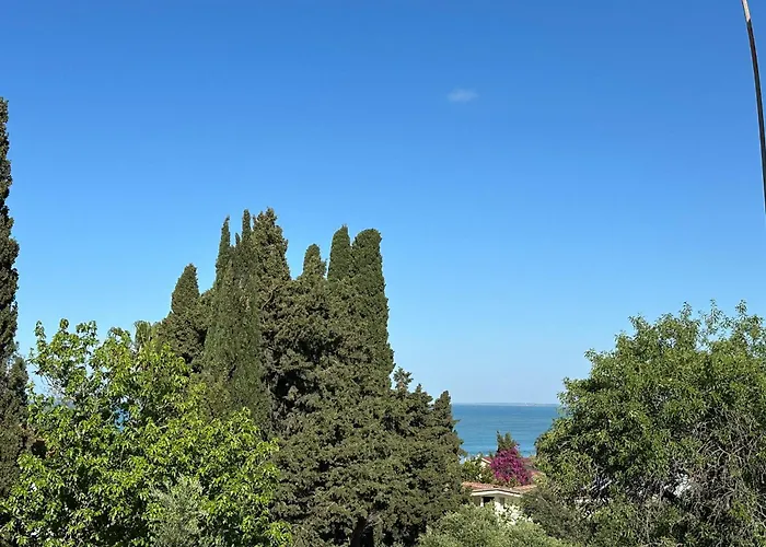 מלון Zuemruet סייד