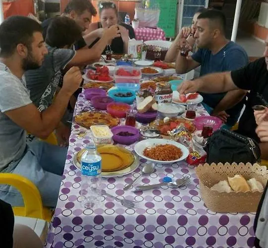 فندق Zuemruet سيدي