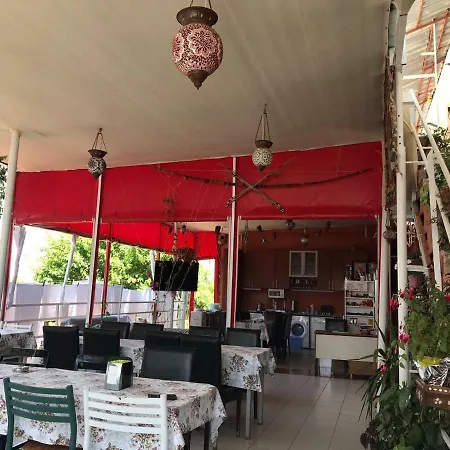 Готель Zuemruet *